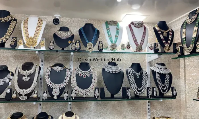 Lucky rental jewellery